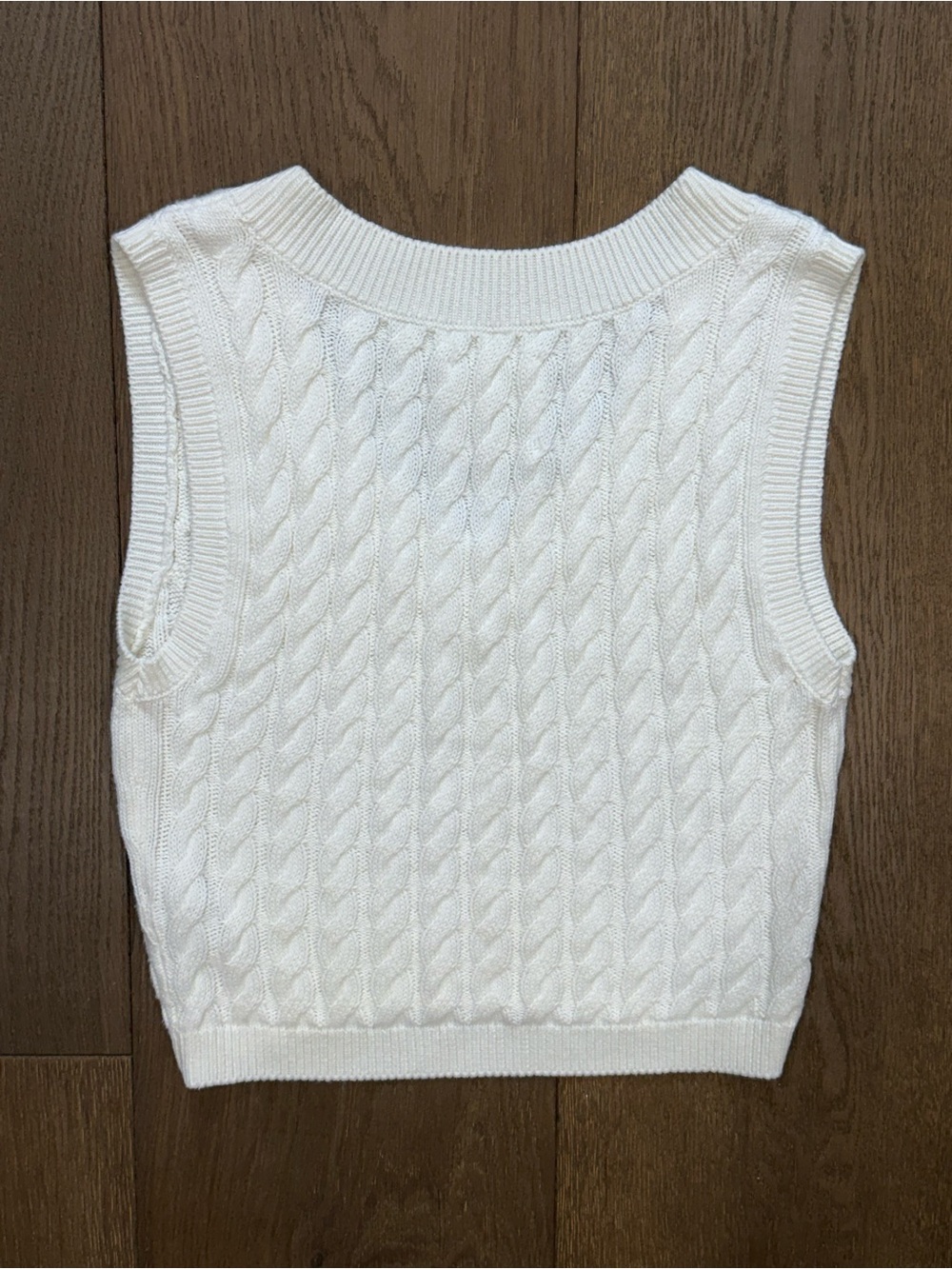 Abercrombie & Fitch Cable-Knit V-Neck Sweater Vest Cream Size M - Picture 2 of 6